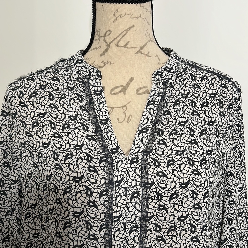 Halogen Blouse Medium Swirl Design Polyester - Picture 2 of 8